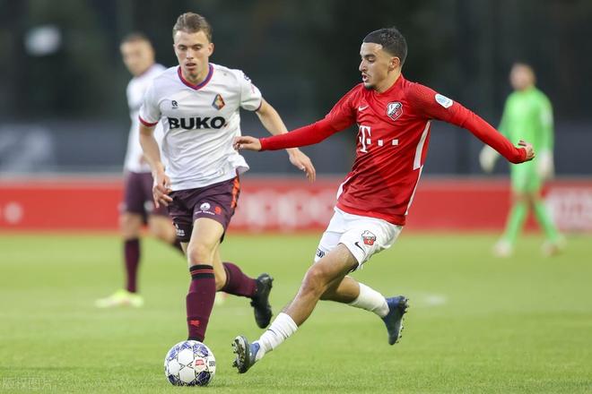 程度仍然欠 程度仍然欠